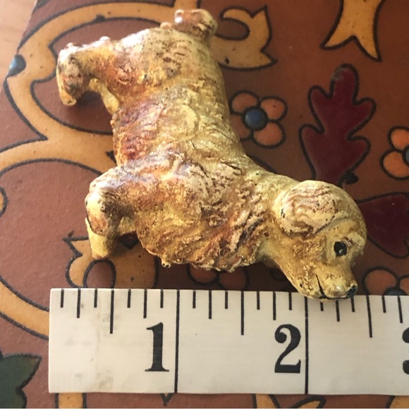 Vintage 1930s Cast Iron Tan Miniature Dog Figurine 2" Tall Paperweight Hubley? - Picture 11 of 12